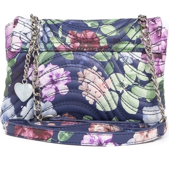 betsey Johnson Ellie Quilted Crossbody Navy Floral NWT - Picture 2 of 5